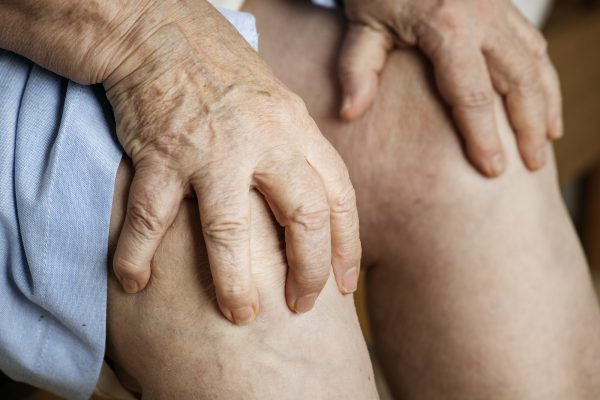 10 Mitos dan Fakta tentang Kesehatan Sendi 10 Mitos dan Fakta tentang Kesehatan Sendi