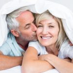 10 Strategi Menghadapi Tantangan Seksual di Masa Menopause