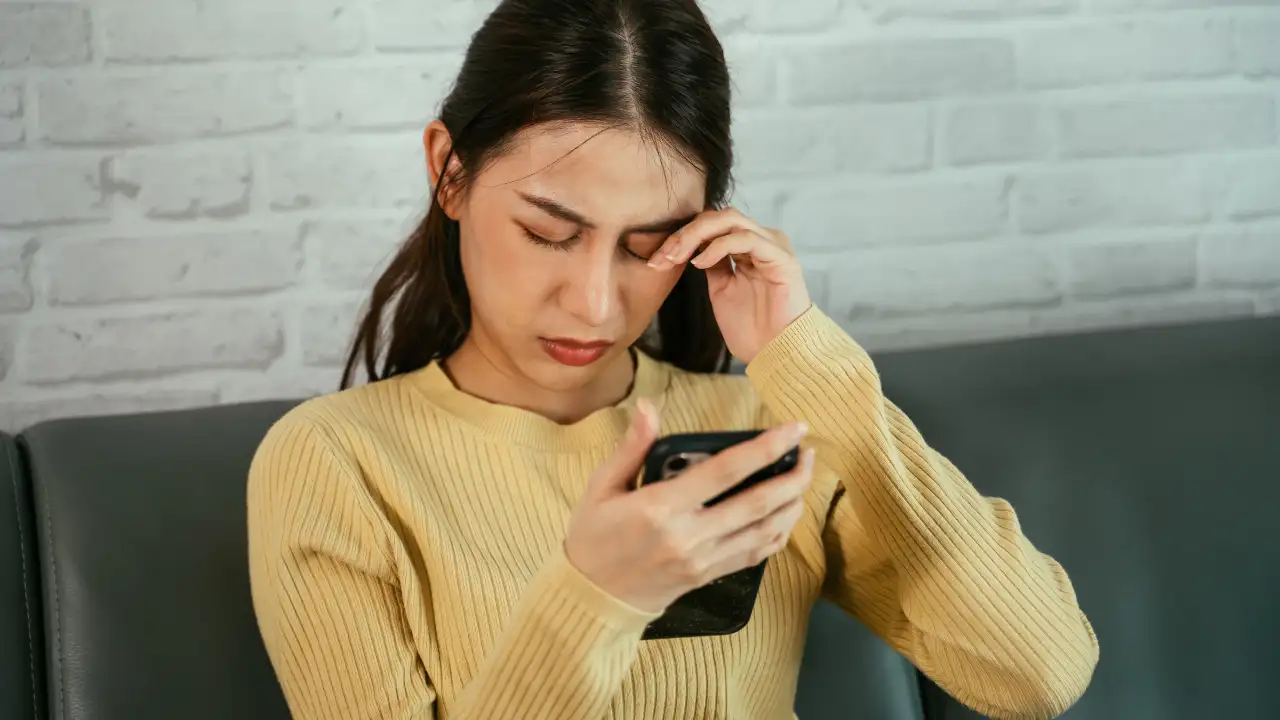 5 Kebiasaan Harian yang Bisa Merusak Mata