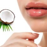 10 Manfaat Minyak Kelapa untuk Bibir Sehat