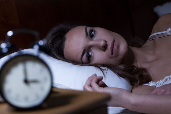 10 Cara Mengatur Pola Tidur untuk Penderita Kecemasan 10 Cara Mengatur Pola Tidur untuk Penderita Kecemasan