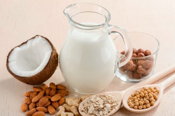 10 Daftar Makanan Pengganti untuk Penderita Alergi Susu 10 Daftar Makanan Pengganti untuk Penderita Alergi Susu